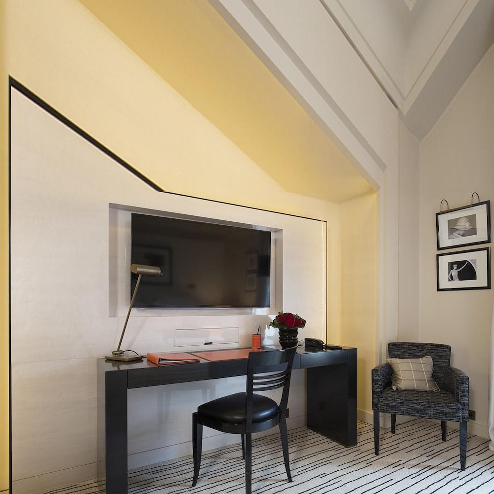 Hotel Montaigne Paris Dış mekan fotoğraf